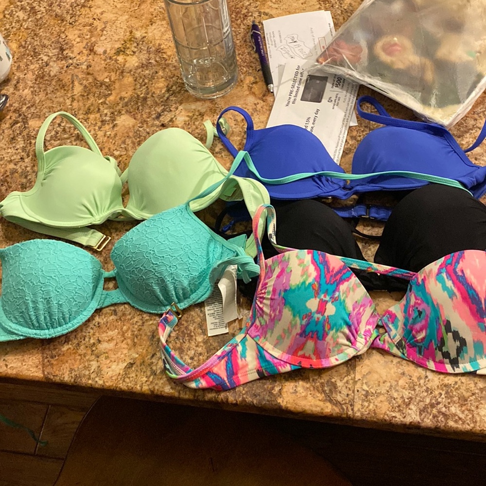 Bundle of size XS-small gently worn bikini bottom and tops. Selling all at once